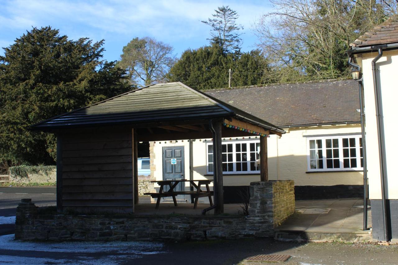 The Bateman Arms At Shobdon Hotell Exteriör bild